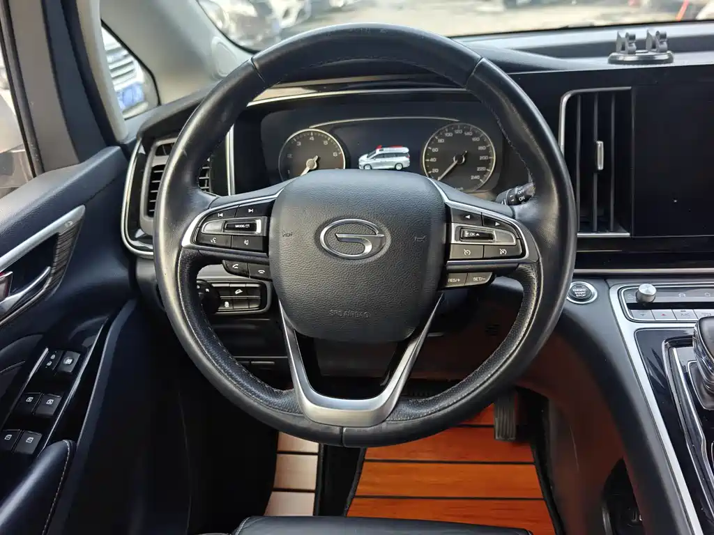 GAC Motor Trumpchi M8 2023 — фото 13