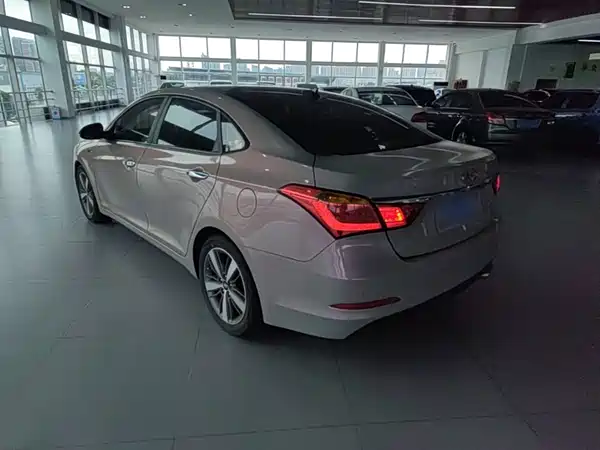 Hyundai Mistra 2016
