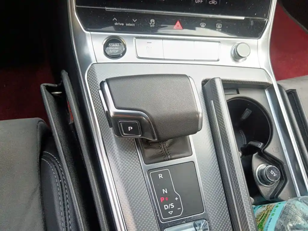 Audi A6L 2023