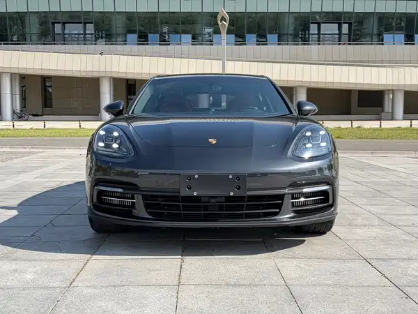 Porsche Panamera 2020