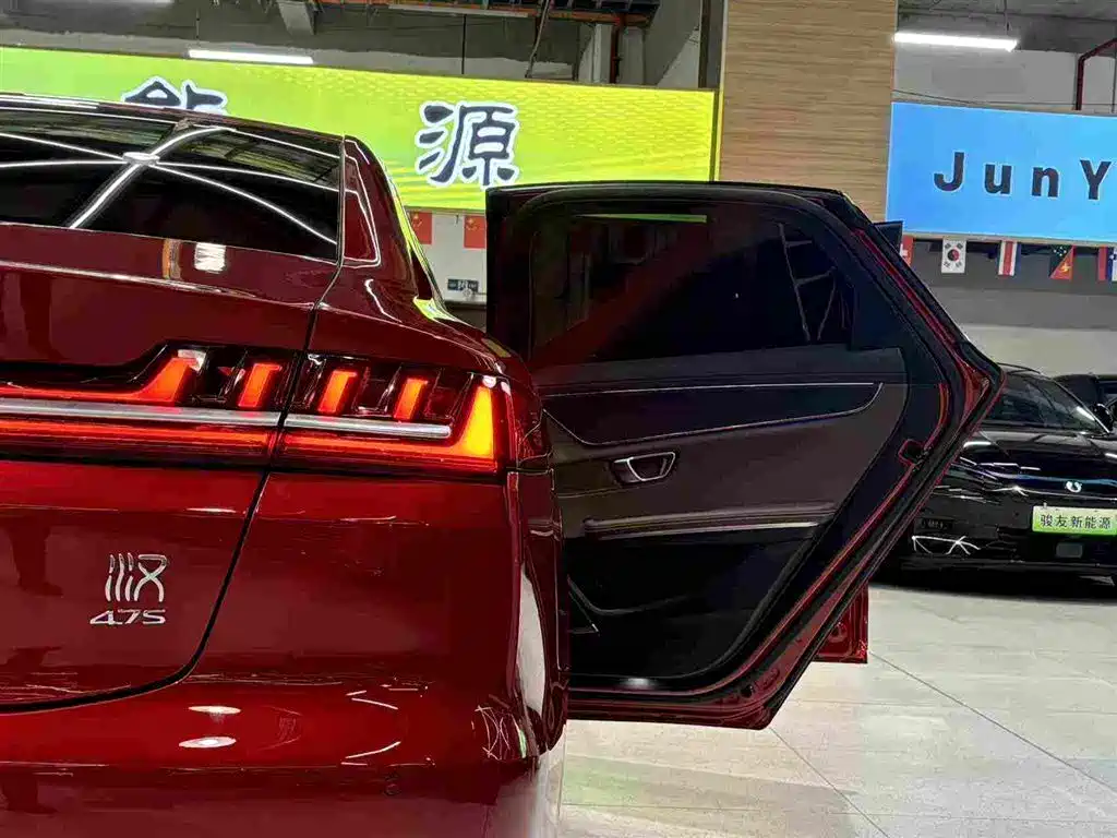 BYD Han 2021 — фото 13