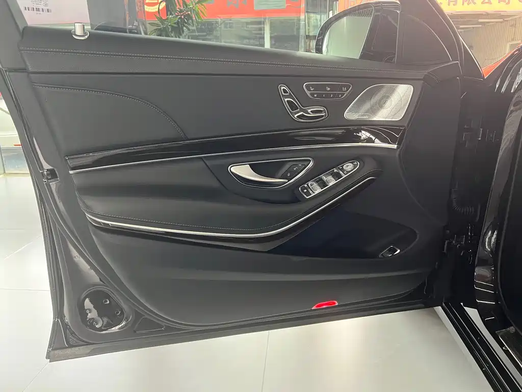 Mercedes-Benz Maybach S-Class 2020 — фото 15