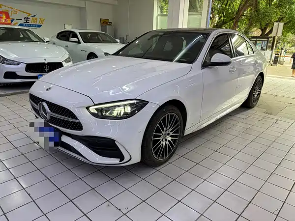 Mercedes-Benz C-Class 2024