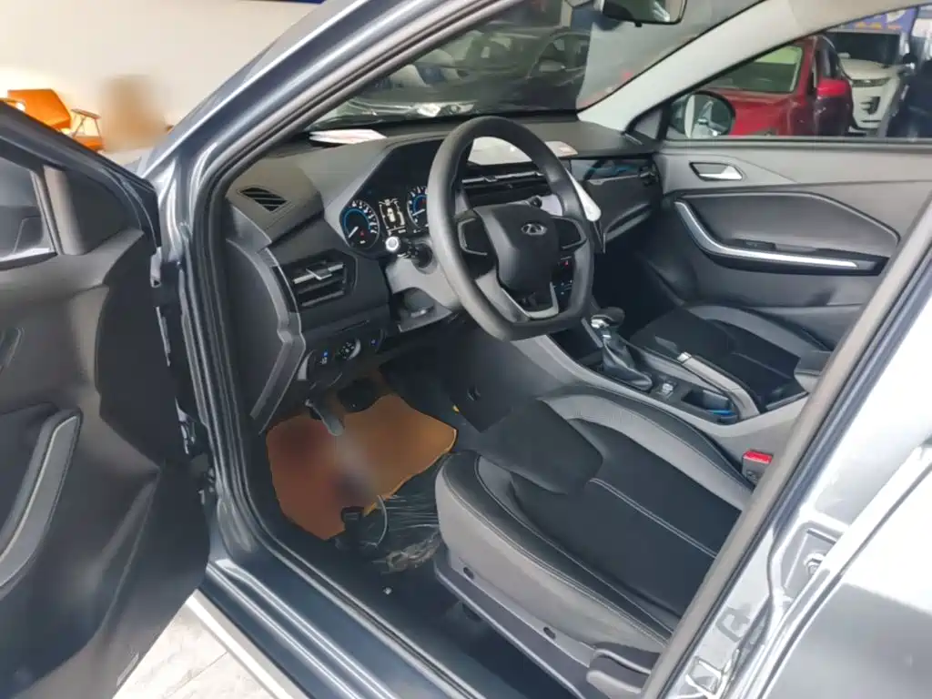 Chery Tiggo 3x 2025 — фото 16