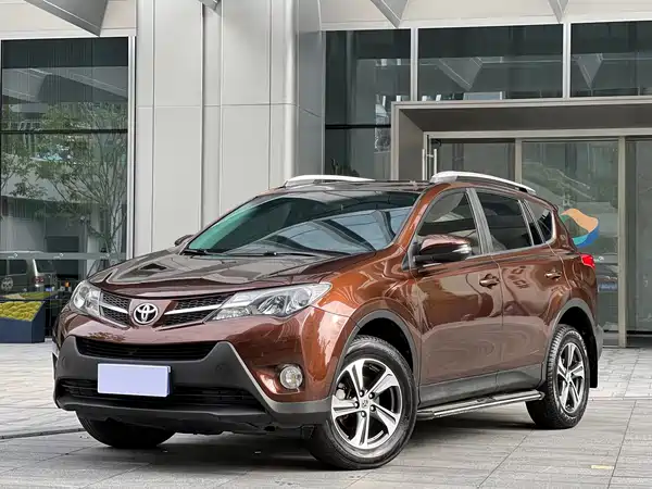 Toyota RAV4 2015