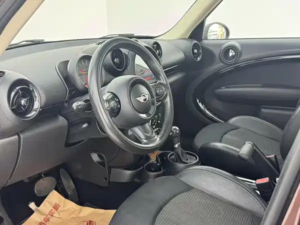 MINI Countryman 2016