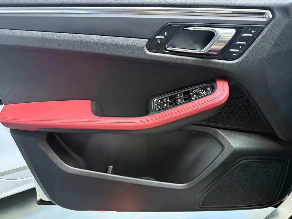 Porsche Macan 2015