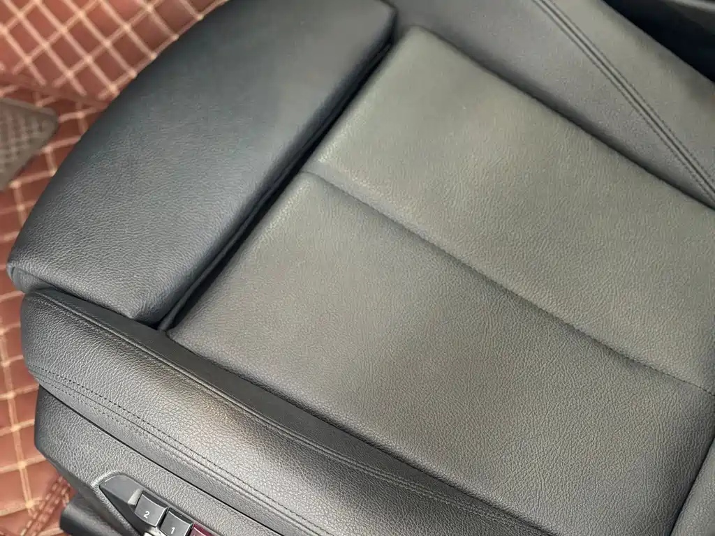 BMW 3 Series 2017 — фото 16