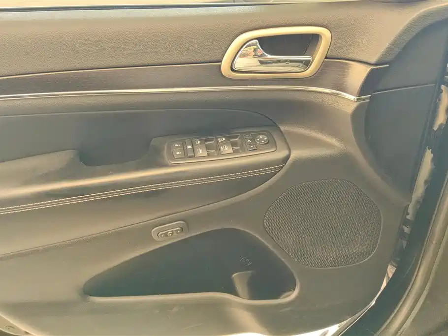 Jeep Grand Cherokee 2014