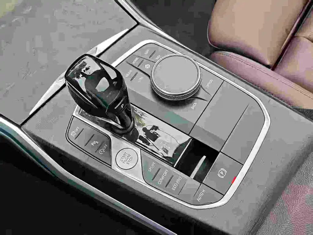 BMW 3 Series 2021 — фото 10