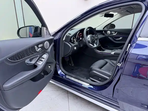 Mercedes-Benz C-Class 2020