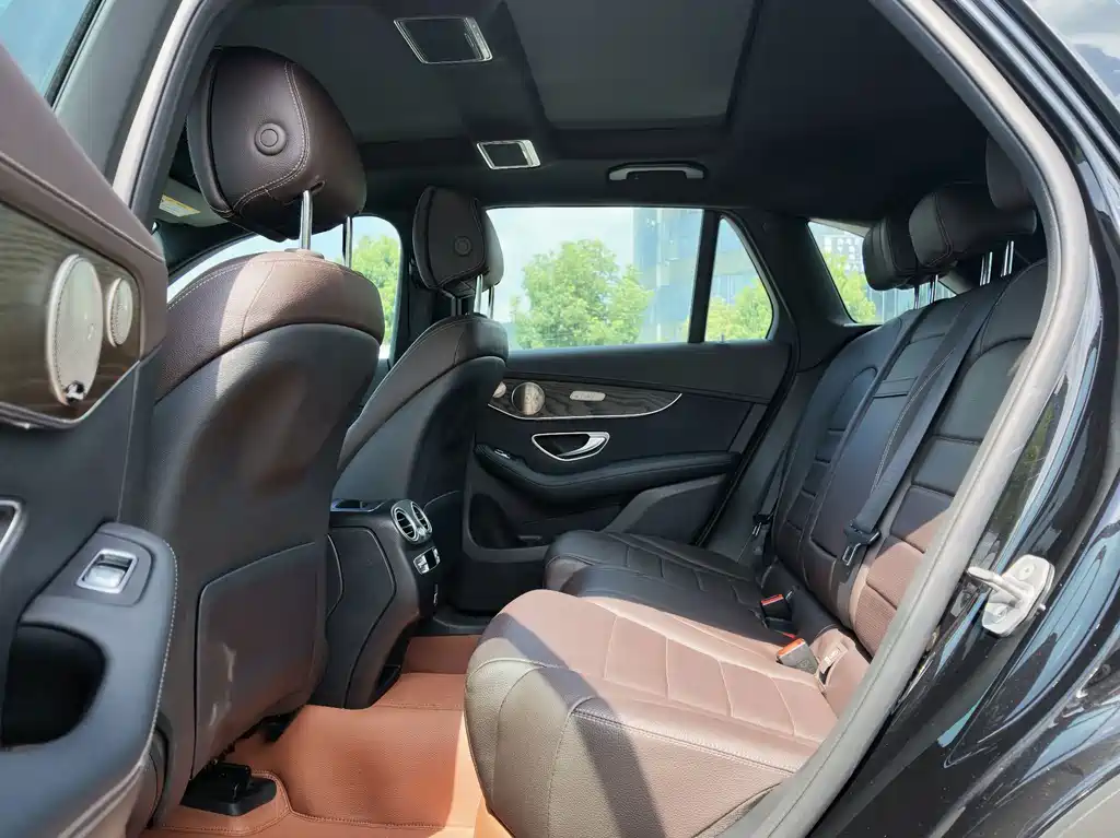 Mercedes-Benz GLC 2021