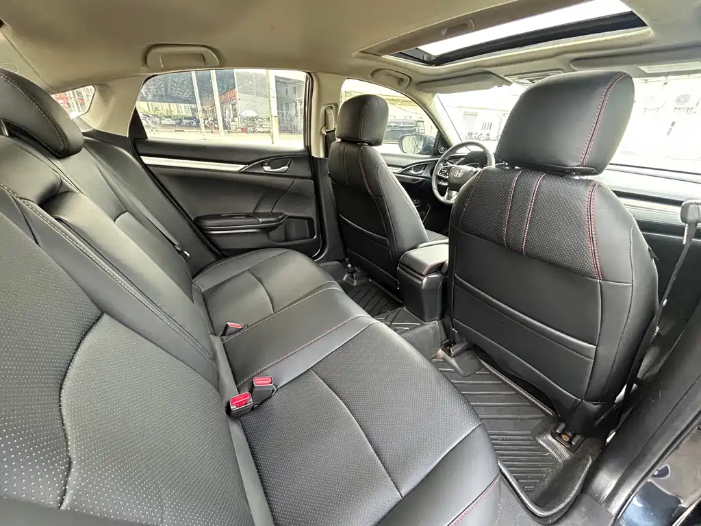 Honda Civic 2020 — фото 12