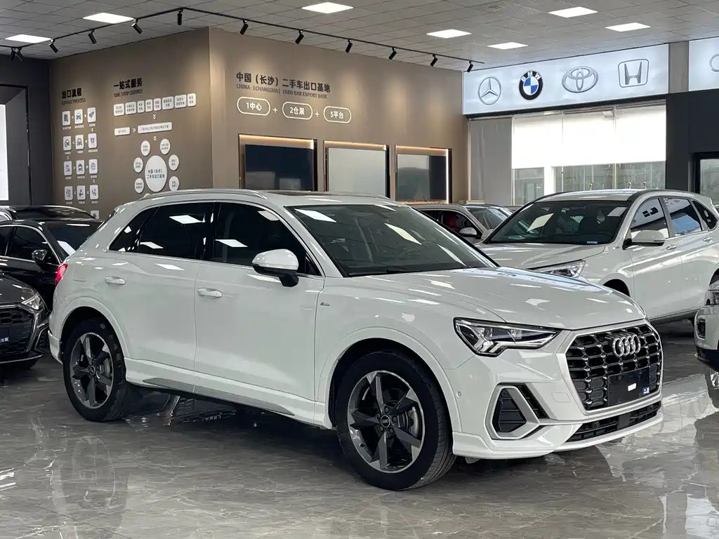 Audi Q3 2022