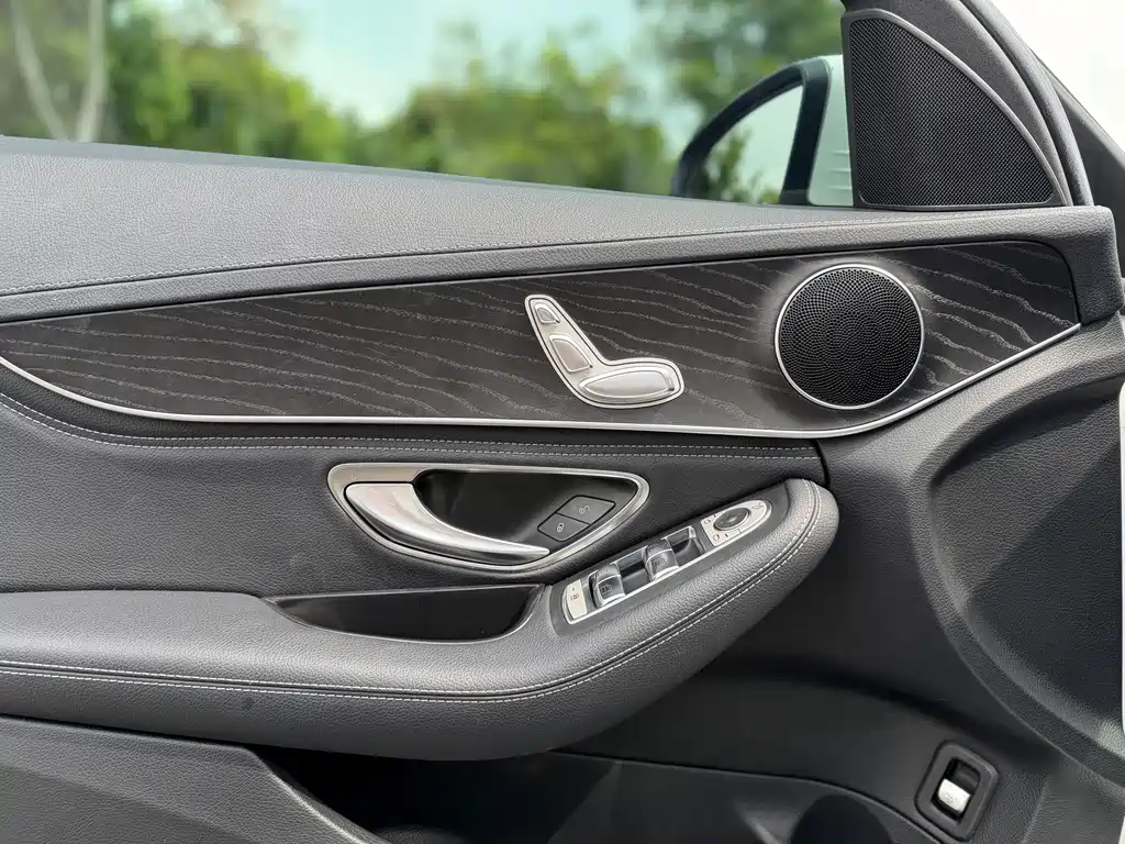 Mercedes-Benz C-Class 2018 — фото 16