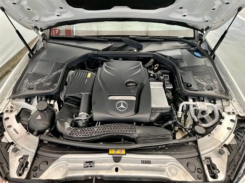 Mercedes-Benz C-Class 2017 — фото 18