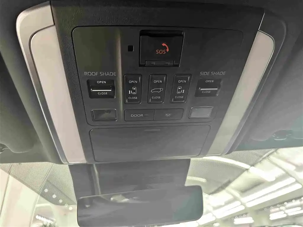 Toyota Vellfire 2024 — фото 13