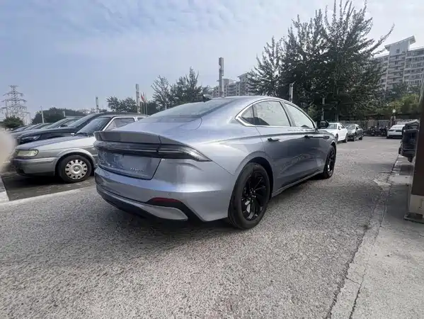 Lincoln Z 2024
