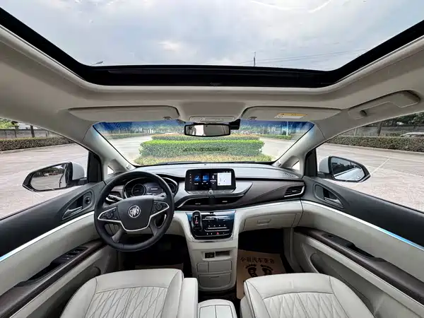 Buick GL8 2021