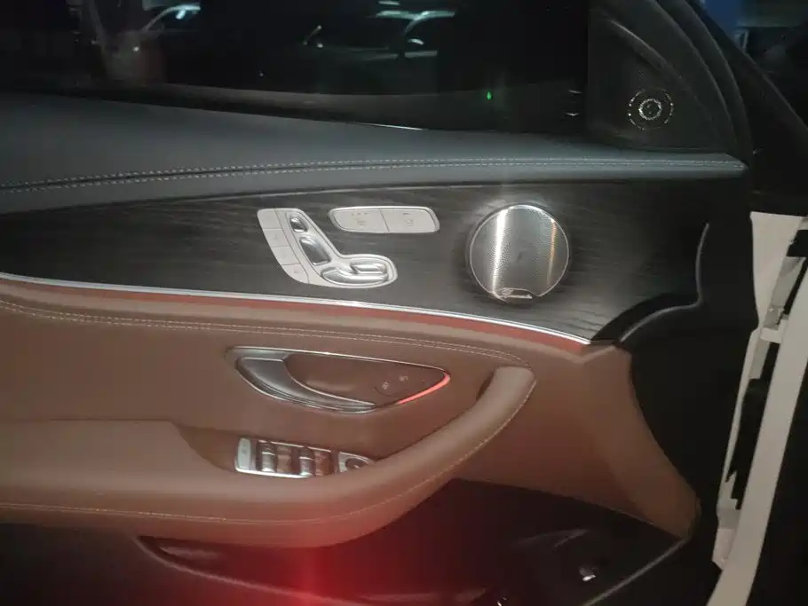 Mercedes-Benz E-Class 2023
