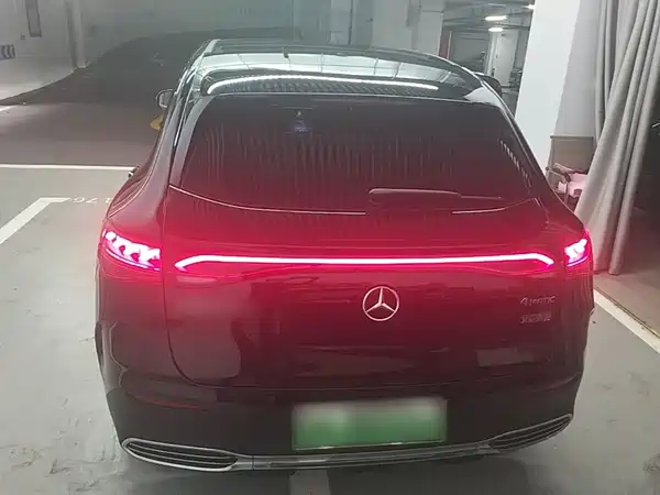 Mercedes-Benz EQE SUV 2024