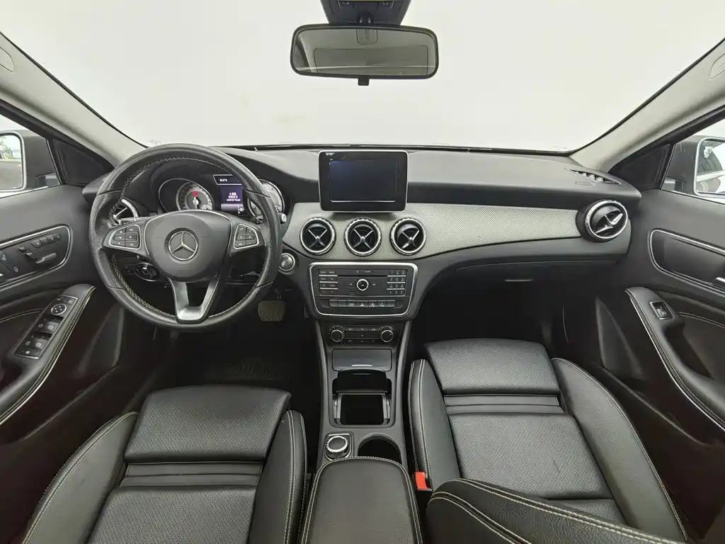 Mercedes-Benz GLA 2017