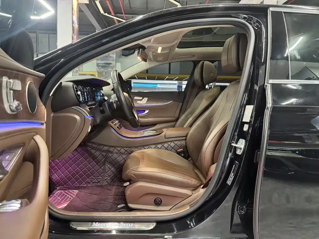 Mercedes-Benz E-Class 2023 — фото 8