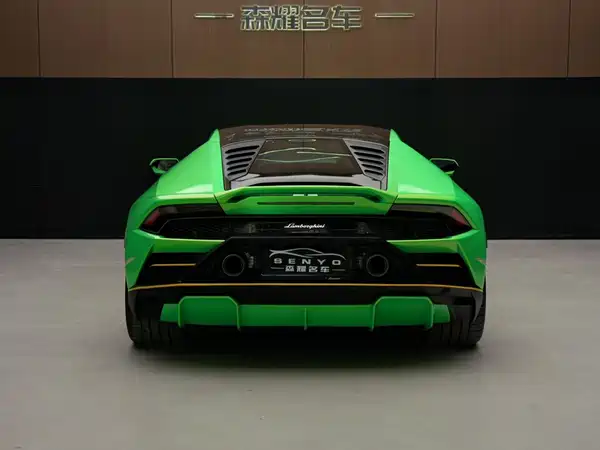 Lamborghini Huracan 2023
