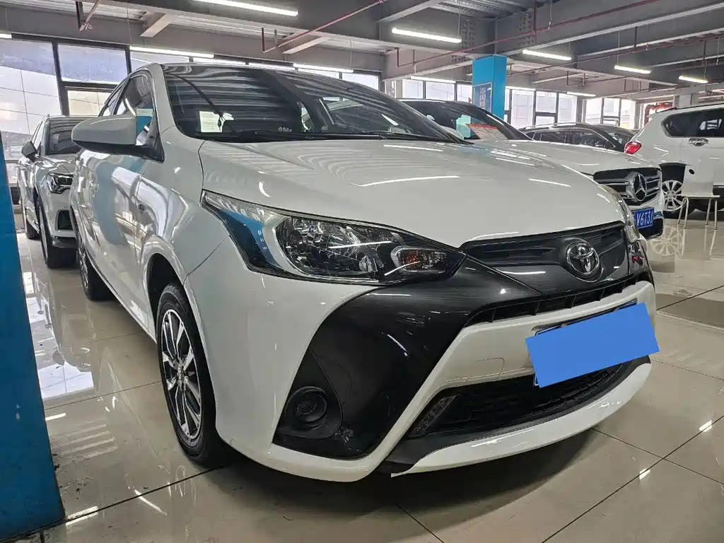 Toyota Yaris L 2020