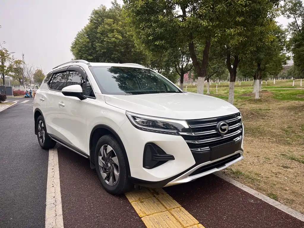 GAC Motor Trumpchi GS4 2022 — фото 3