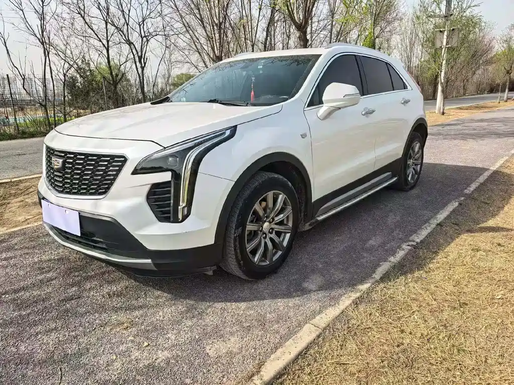 Cadillac XT4 2020 — фото 1