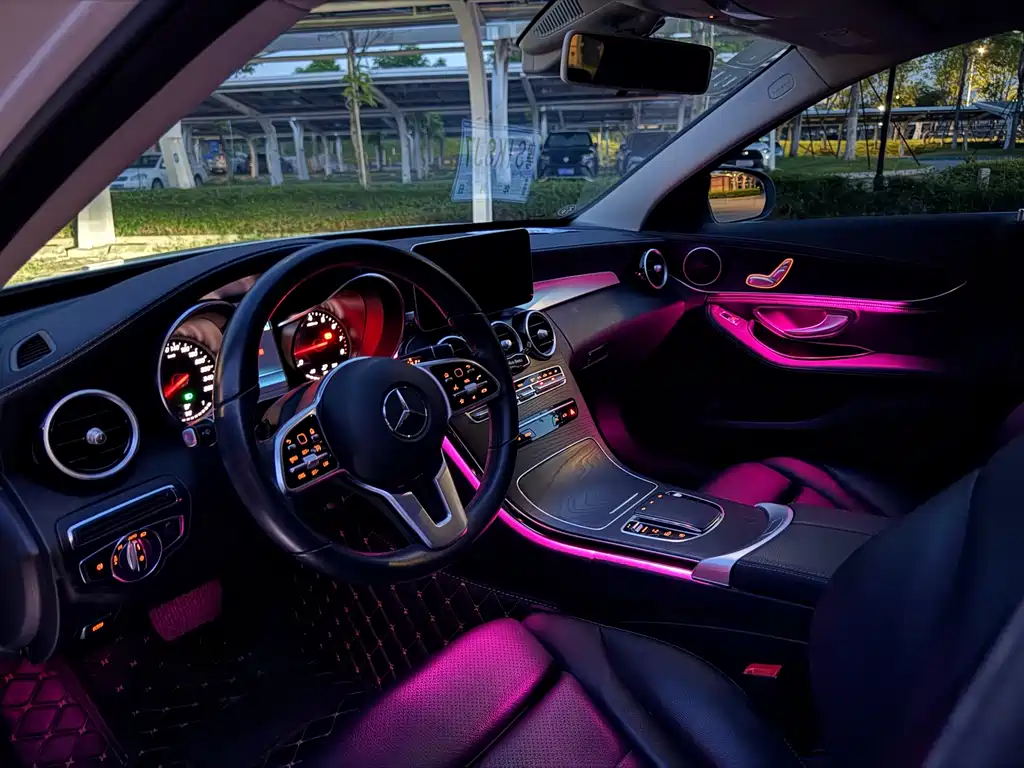 Mercedes-Benz C-Class 2018 — фото 9