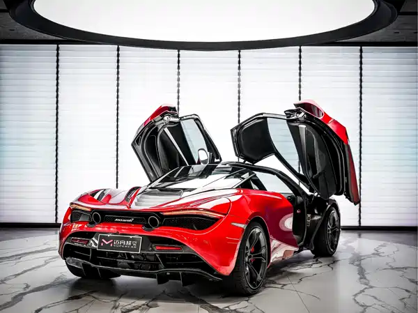McLaren 720S 2020