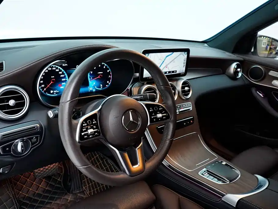 Mercedes-Benz GLC 2022 — фото 22