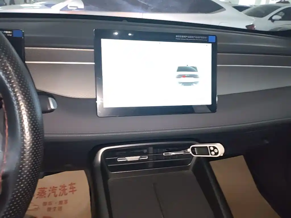 BYD Qin PLUS 2025 — фото 13