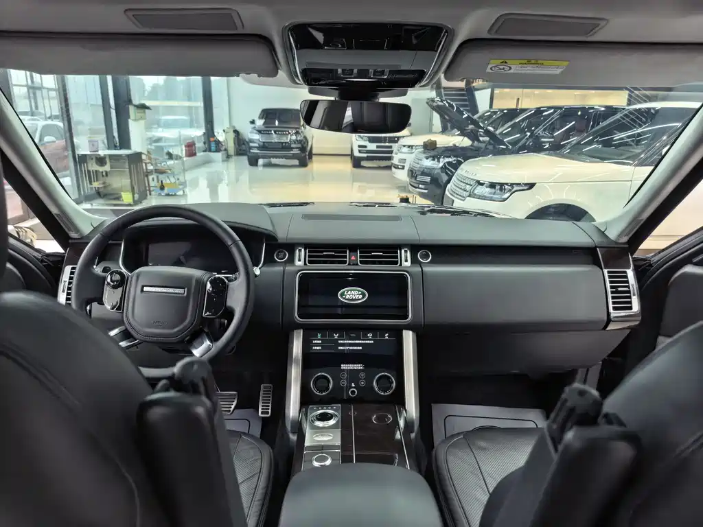 Land Rover Range Rover 2020 — фото 10