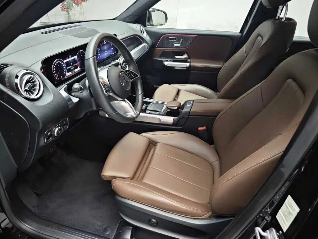 Mercedes-Benz GLB 2024