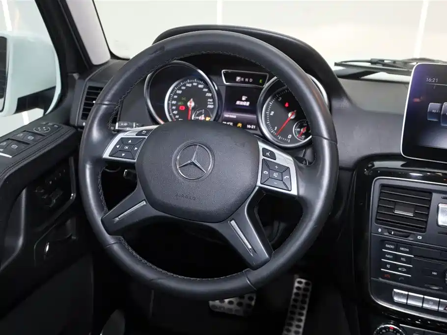 Mercedes-Benz G-Class 2018 — фото 27