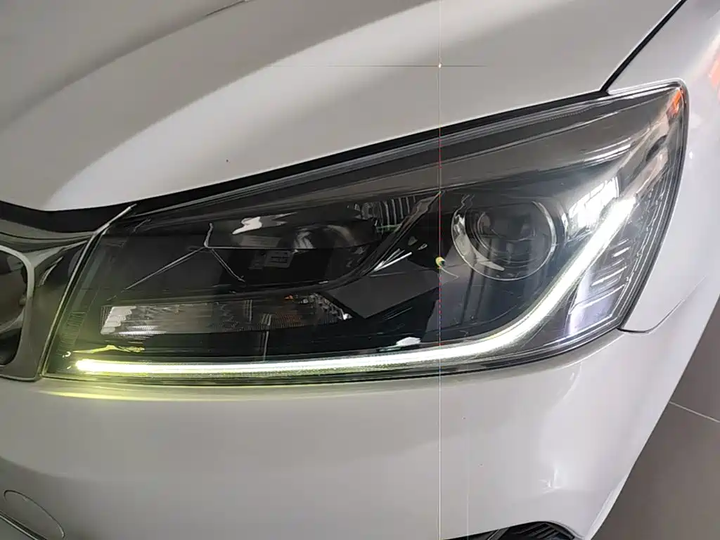 Geely Emgrand 2020 — фото 24