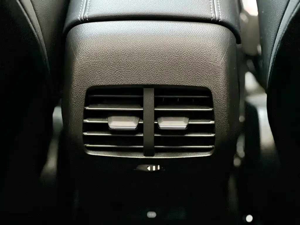 Ford Fox Active 2021 — фото 11