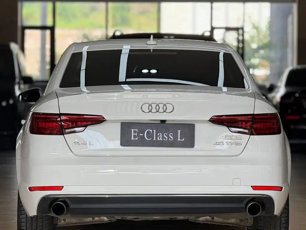 Audi A4L 2018