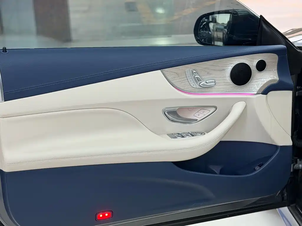 Mercedes-Benz E-Class 2023 — фото 10