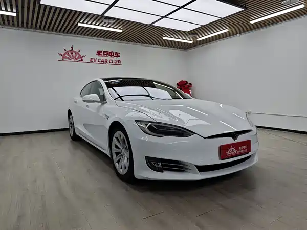 Tesla Model S 2017