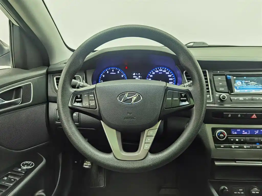 Hyundai Mistra 2015 — фото 11