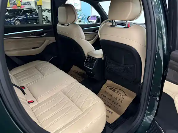 Geely Xingyue L 2025