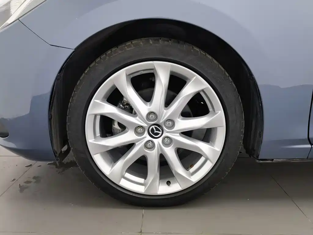 Mazda 3 Axela 2014 — фото 17
