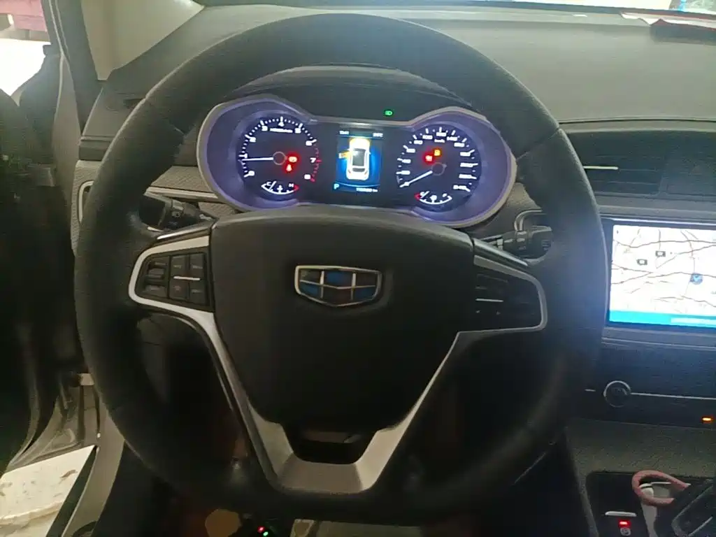 Geely Emgrand GS 2018 — фото 11