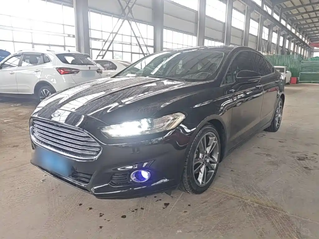 Ford Mondeo 2015 — фото 1