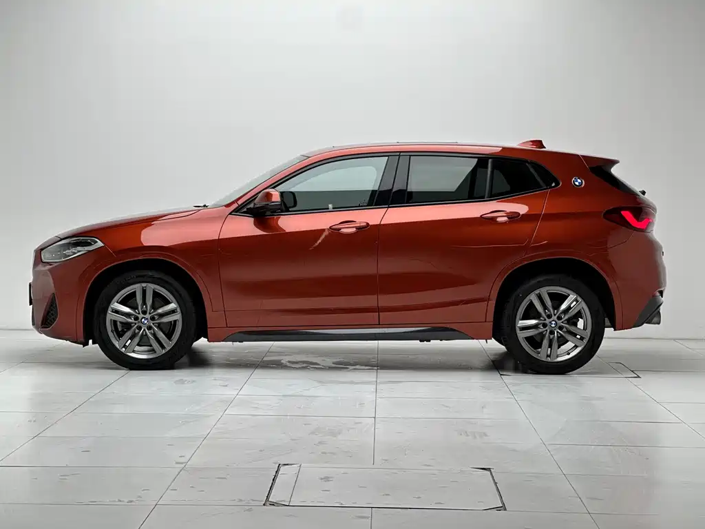 BMW X2 2022 — фото 22