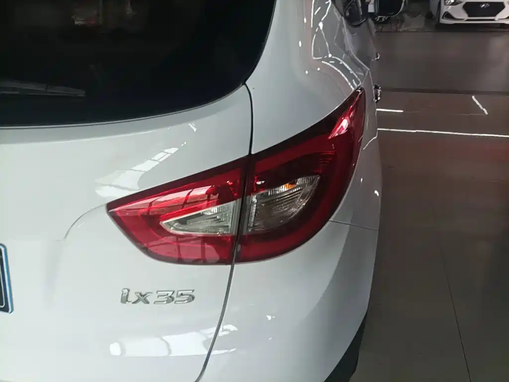 Hyundai ix35 2018 — фото 8